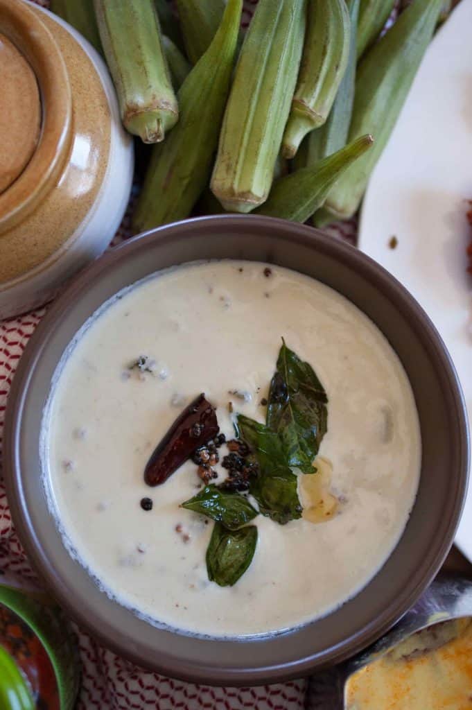 Kerala Style Ladies Finger / Okra / Bhindi Curry with Spiced Yogurt and ...